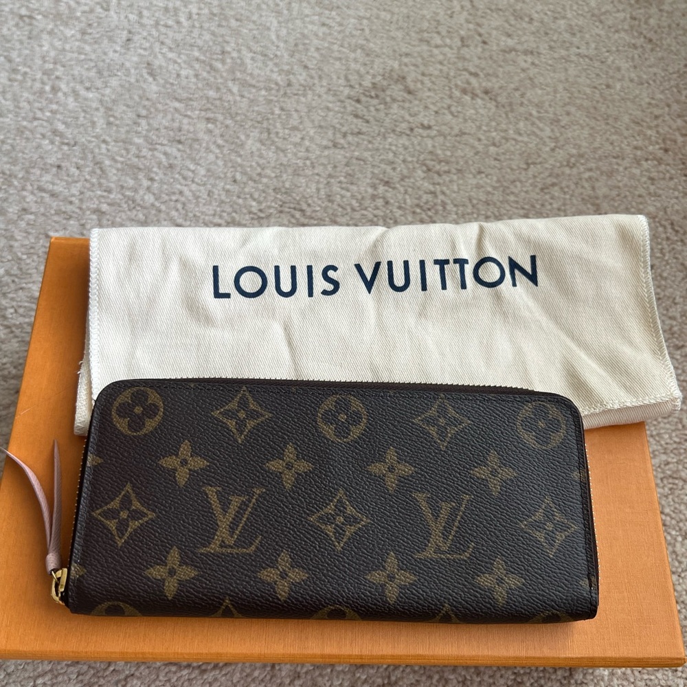 Louis Vuitton Monogram Clémence Wallet